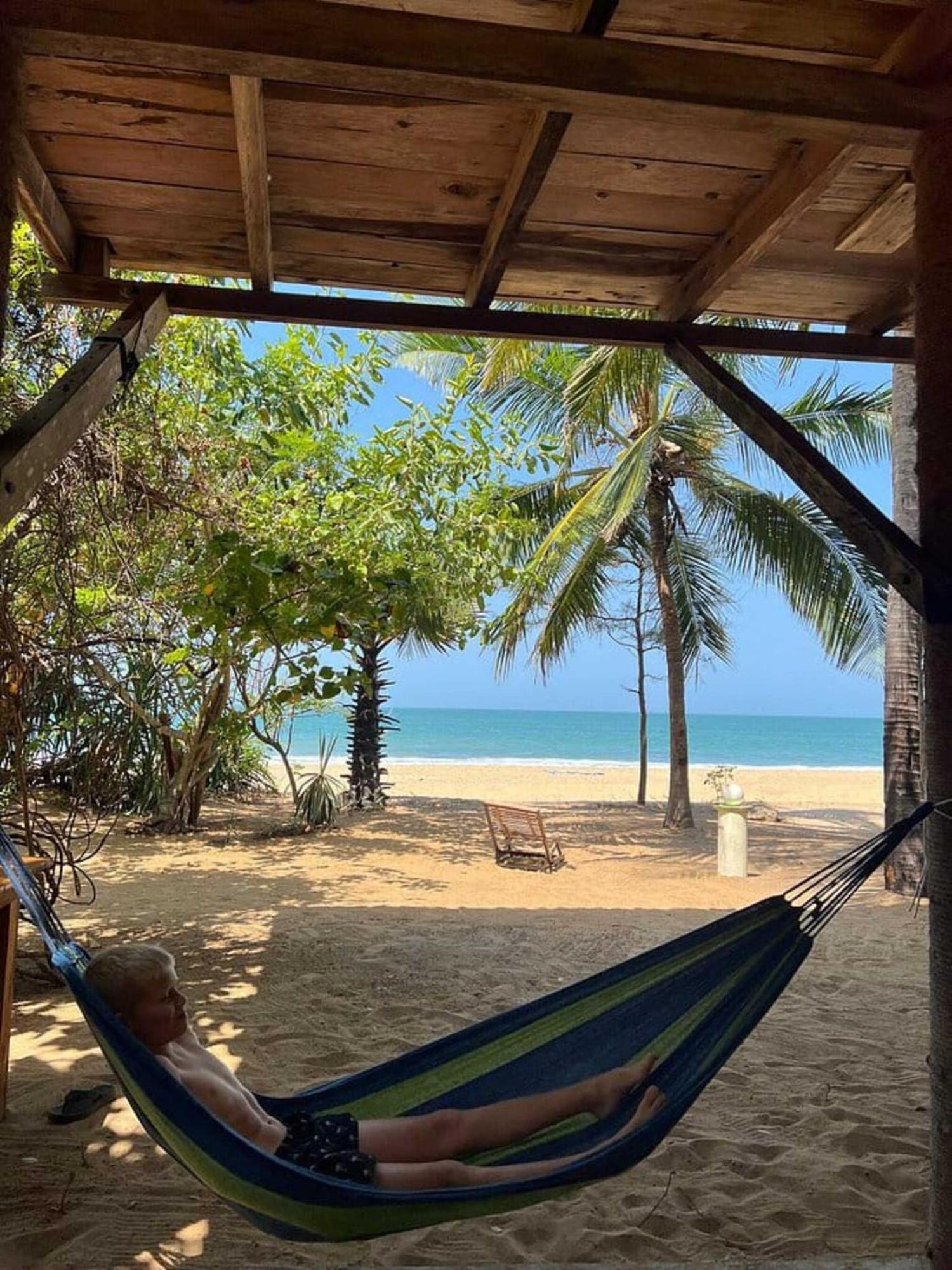Breezy Beach Cabanas Аругам Экстерьер фото